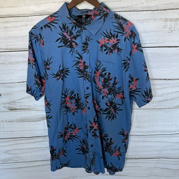 Volcom short sleeve shirt - Picture 1 of 3